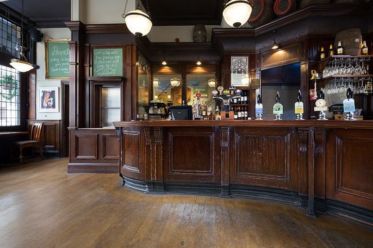 THE BUCKINGHAM ARMS | Tom Gold Photography