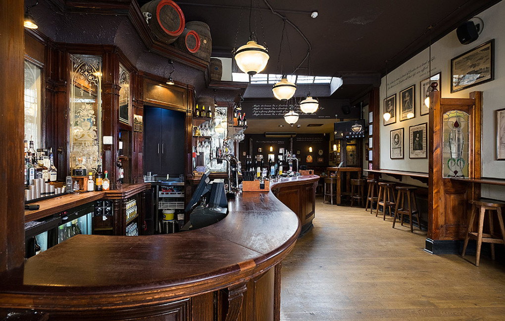 THE BUCKINGHAM ARMS | Tom Gold Photography